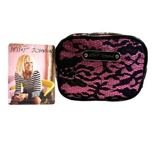 🤑 4/$24 Betsey Johnson Royal Lace Pink and Black Makeup Bag‎